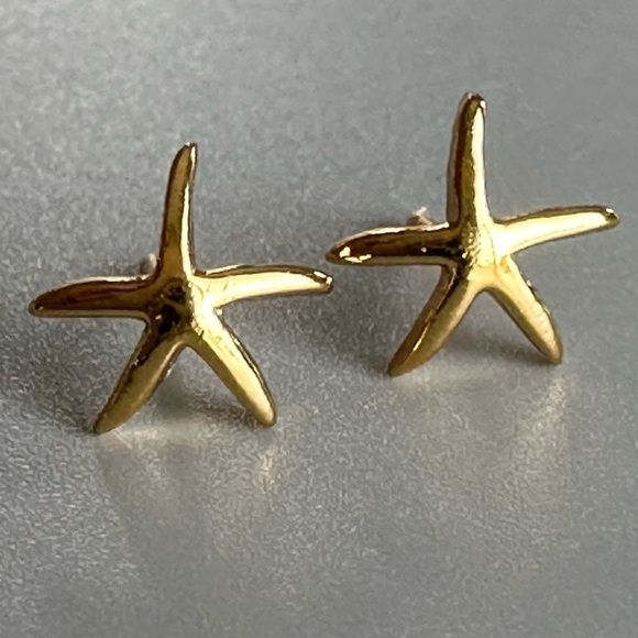 24k Gold Vermeil Starfish Stud Earrings - Picture 10 of 11